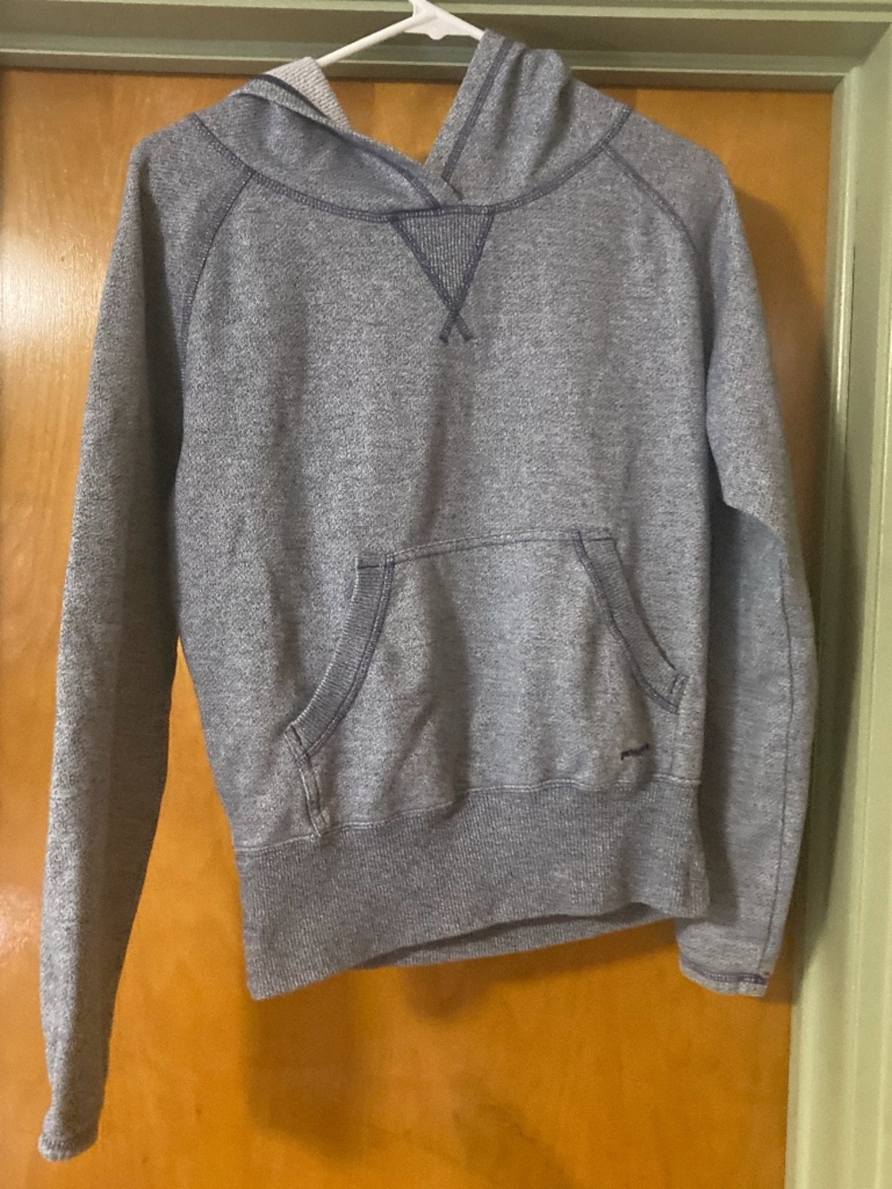 Patagonia Women's Hoodie Sweatshirt Size Medium